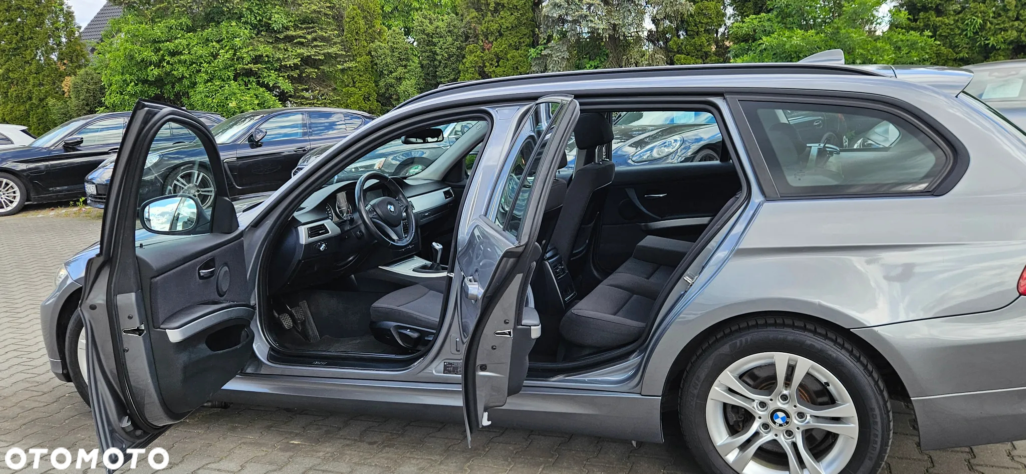 BMW Seria 3 316d Touring Modern Line - 28