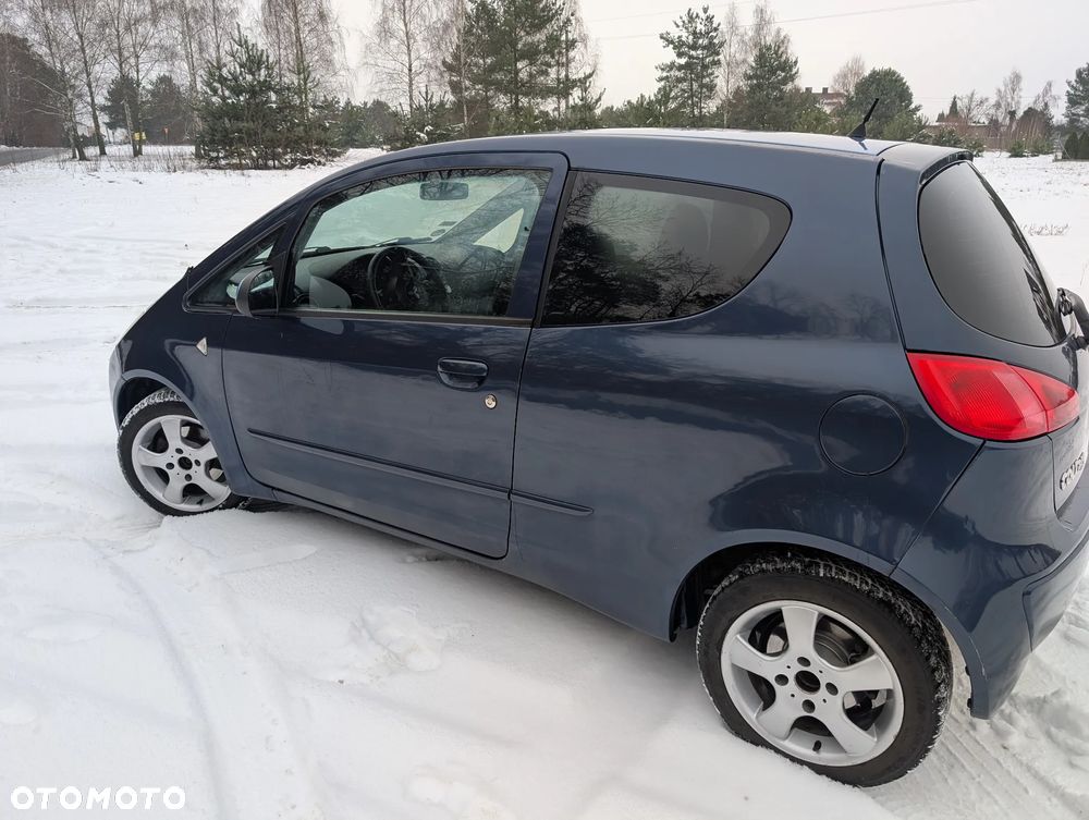 Mitsubishi Colt - 2