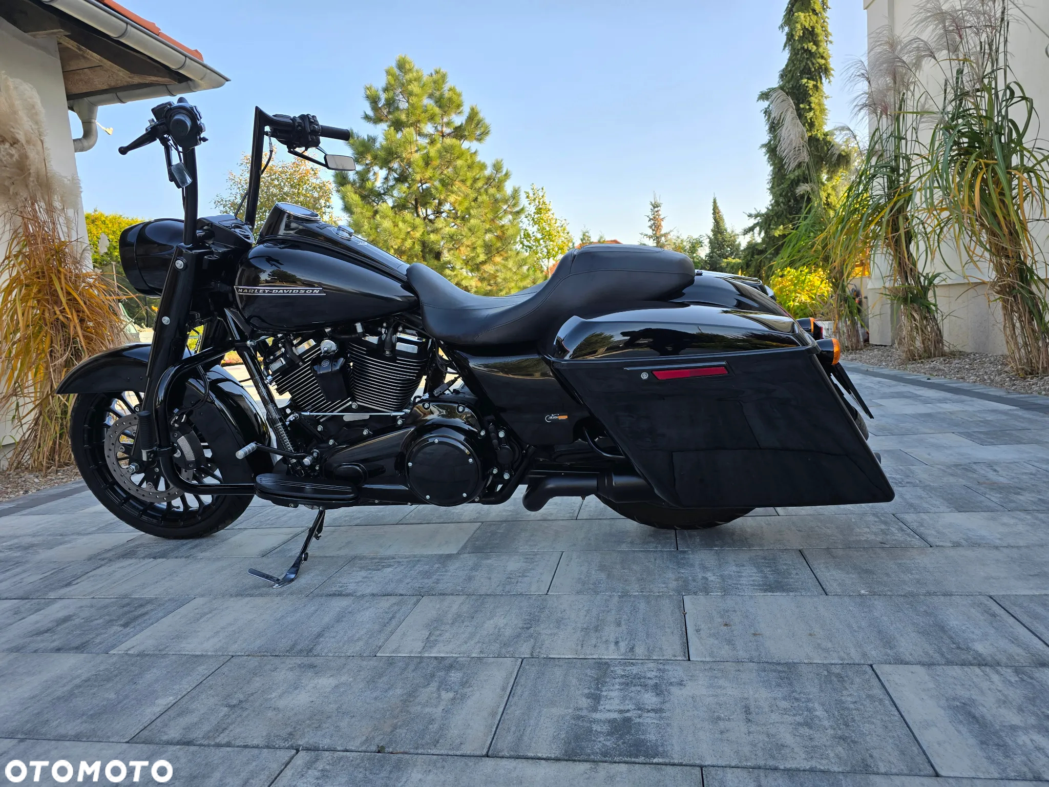 Harley-Davidson Touring Road King - 12