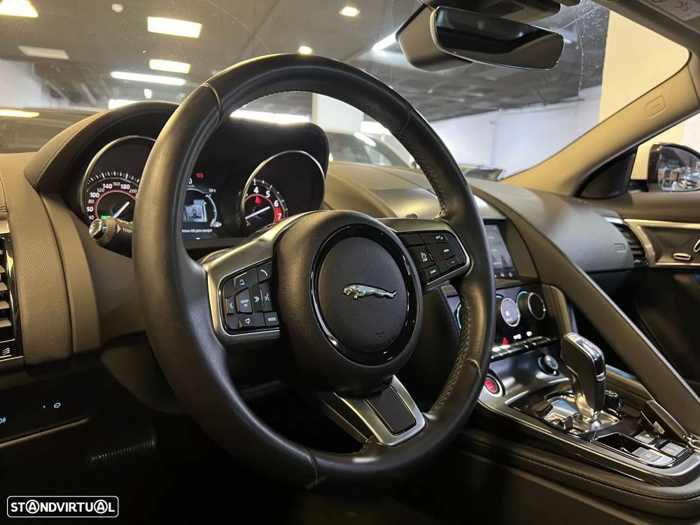 Jaguar F-Type P300 Aut. R-Dynamic Black - 36