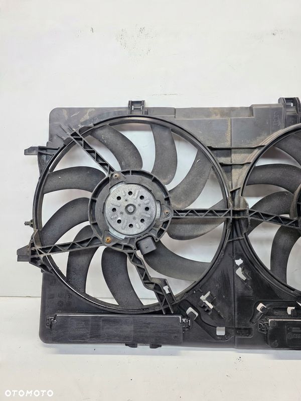WENTYLATORY WENTYLATORY + OBUDOWA AUDI A4 B8 A5 8T Q5 8R 8K0121003M 1/25 - 7