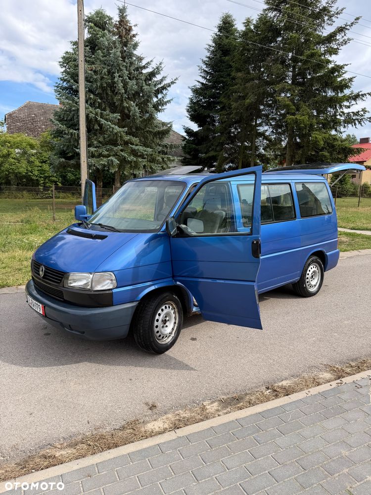 Volkswagen Multivan - 15