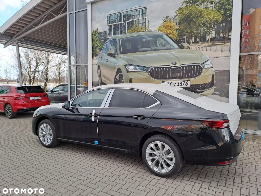 Skoda Superb 2.0 TDI SCR 4x4 Selection DSG - 2