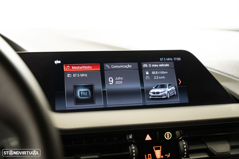 BMW 116 d Corporate Edition M — fotografia 12