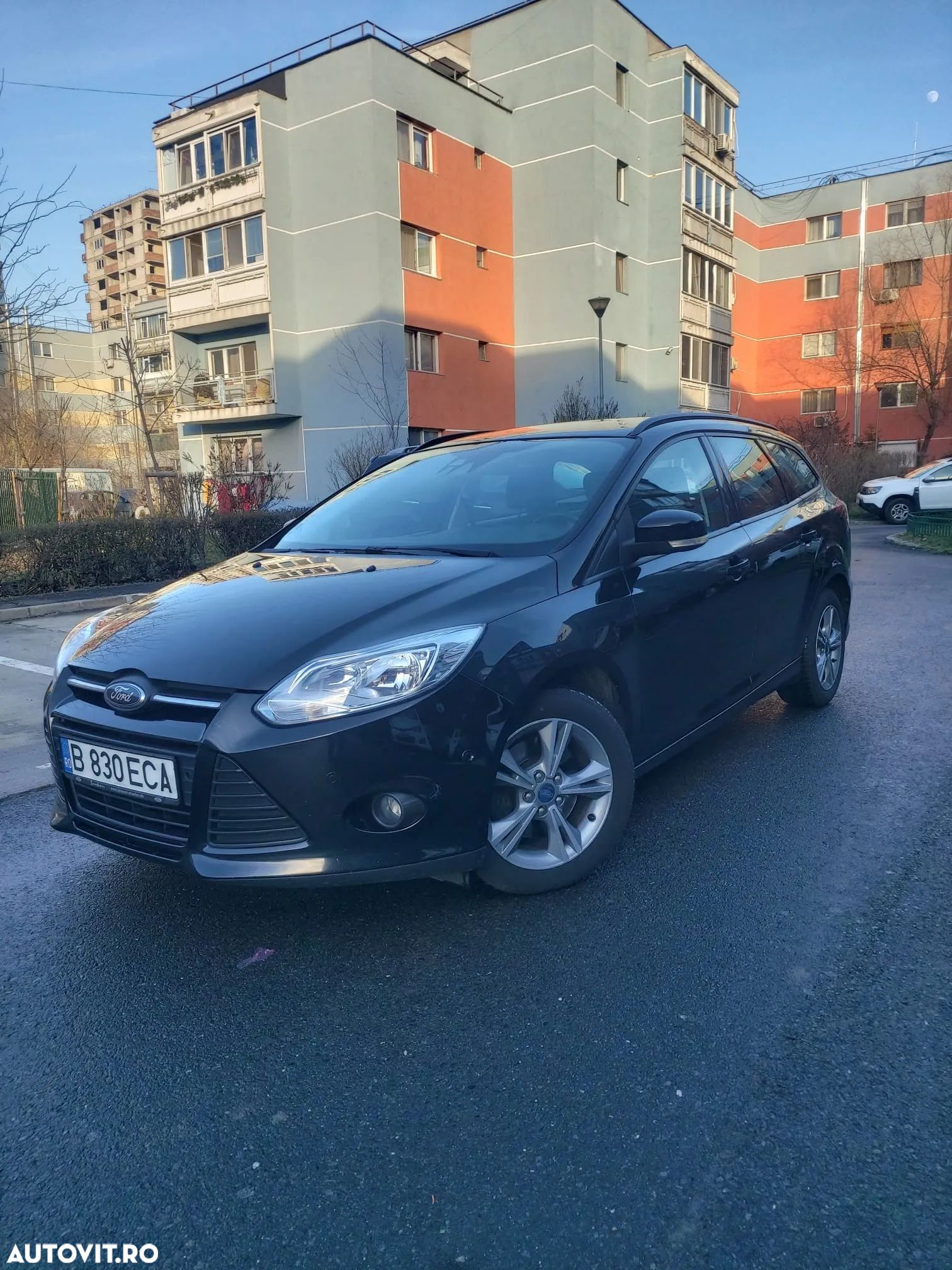 Ford Focus 2.0 TDCI DPF Powershift Titanium - 1