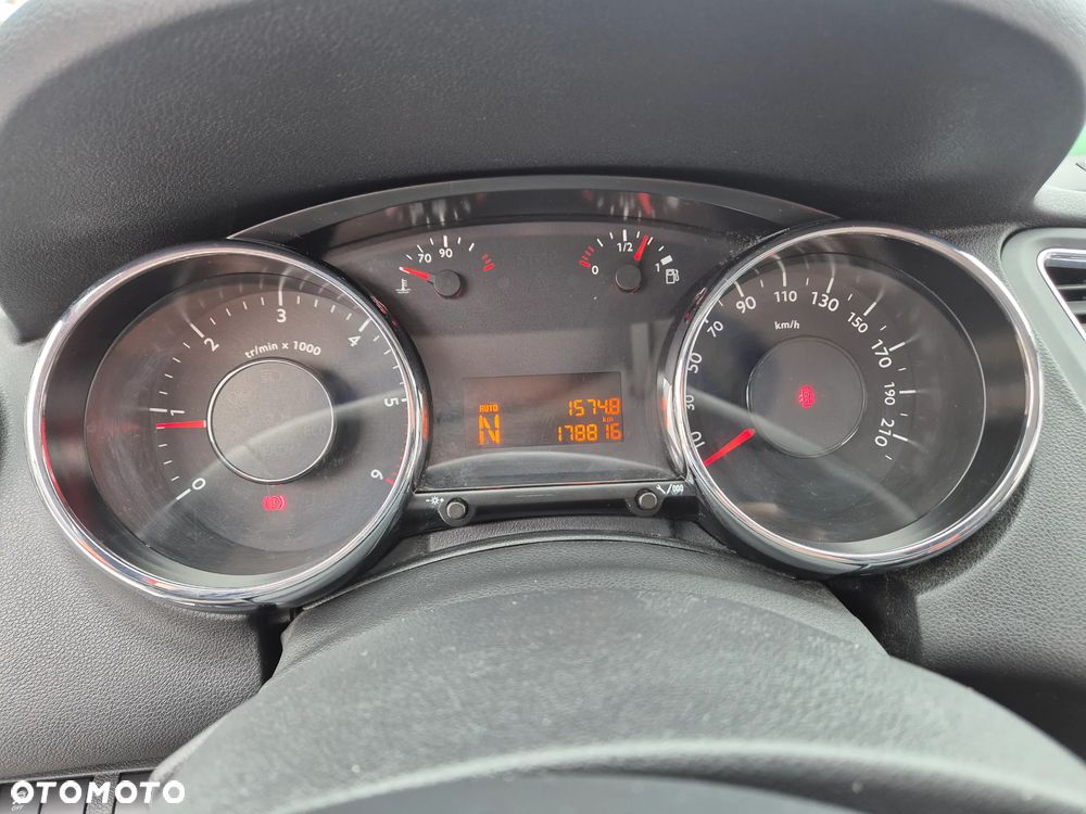 Peugeot 5008 e-HDI FAP 115 EGS6 Stop&Start Allure - 19