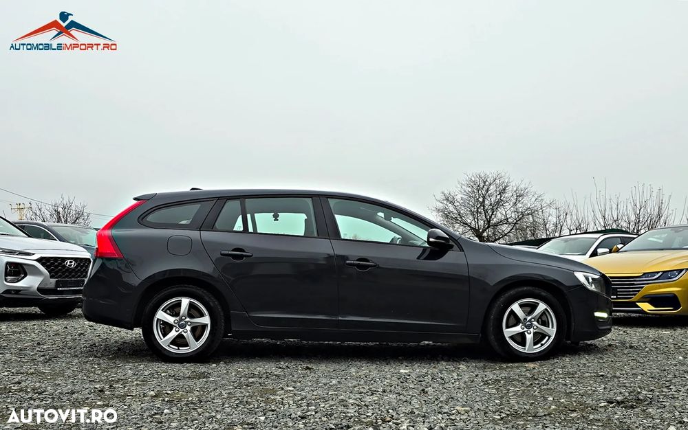 Volvo V60 D3 Geartronic Momentum - 17