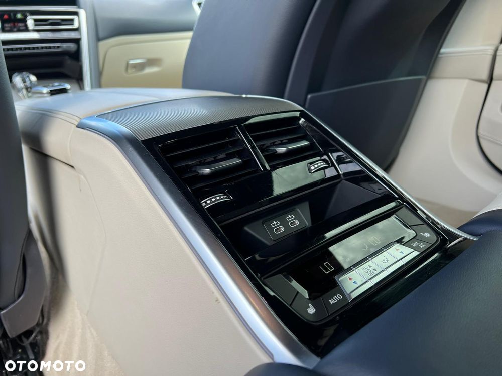 BMW Seria 8 M850i xDrive - 8