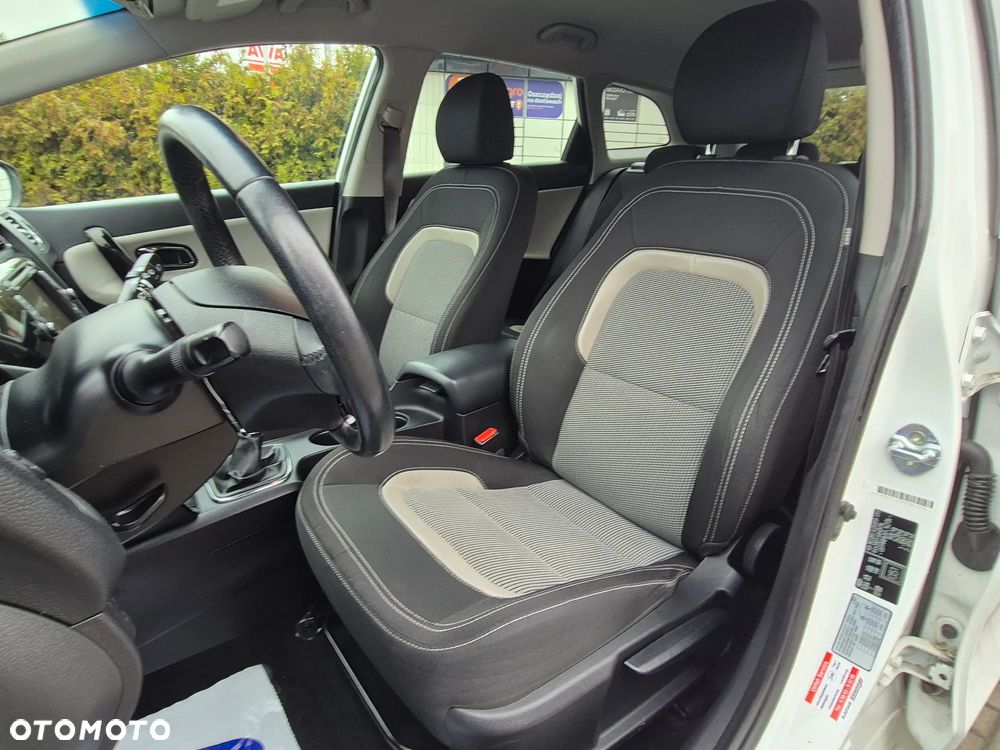 Kia Ceed 1.6 CRDi 128 Platinum Edition - 26