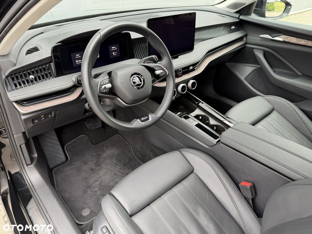 Skoda Superb 2.0 TDI SCR L&K DSG - 19