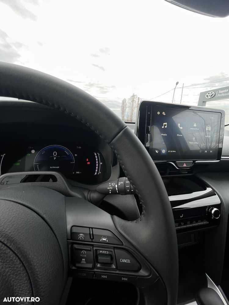 Toyota Yaris Cross 1.5 VVT-i HSD 116 4x2 HEV Active - 15