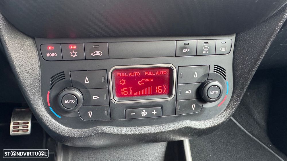 Alfa Romeo MiTo 1.6 JTD Distinctive - 14