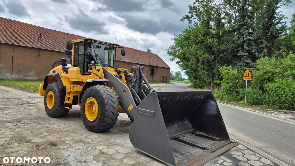 Volvo L 120 G - 4
