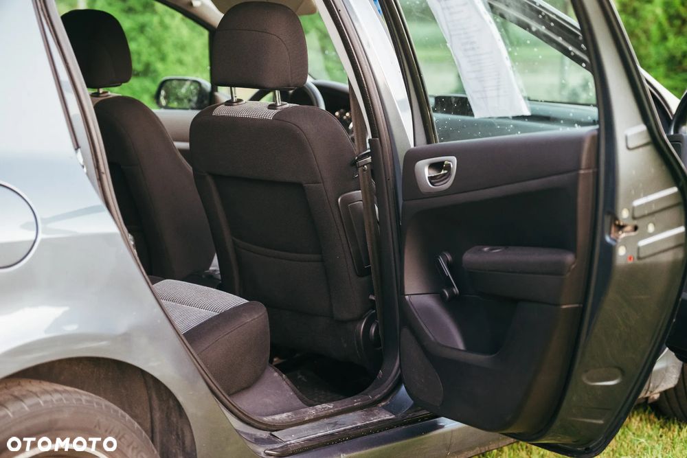 Peugeot 307 1.4 Oxygene - 17