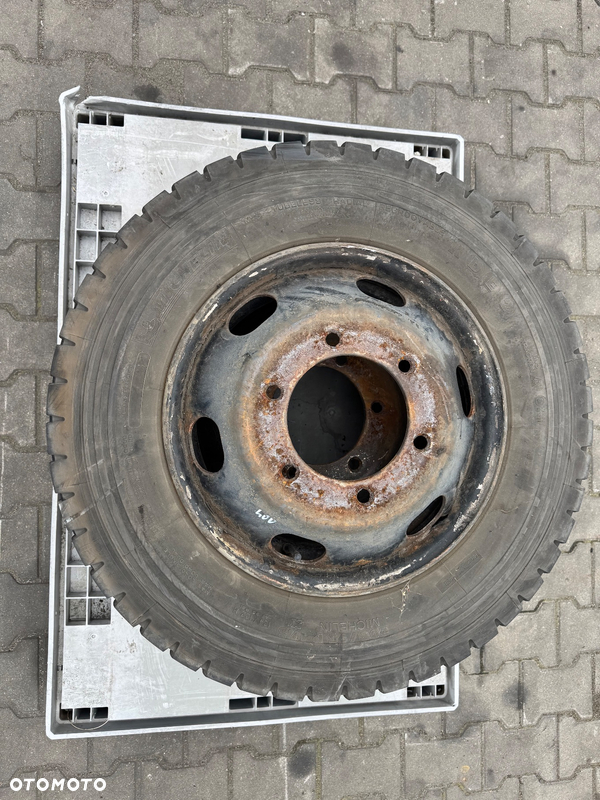 Kompletne koło, felga, opona Michelin 205/75 R17,5