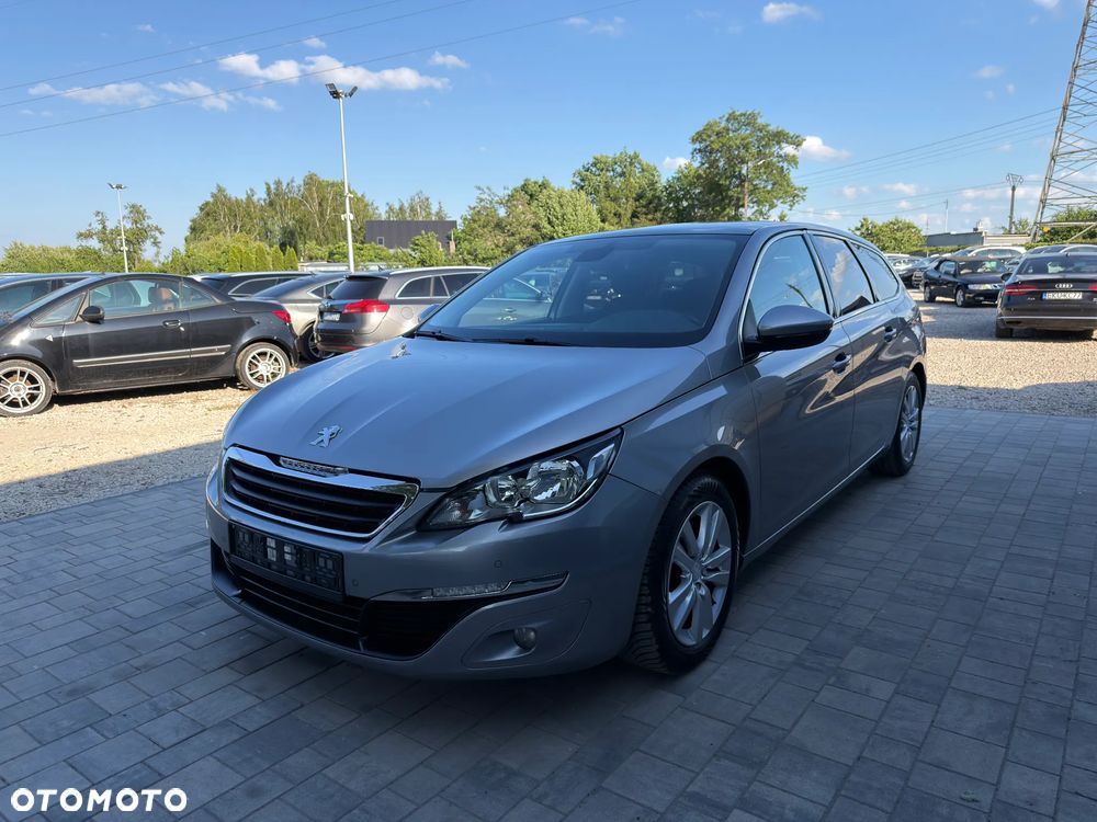 Peugeot 308 1.6 BlueHDi Allure S&S - 21