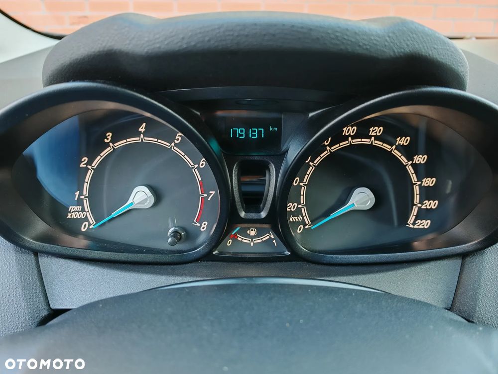 Ford Fiesta 1.25 Ambiente - 9