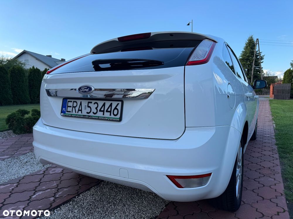 Ford Focus 1.8 FF Platinium X - 11