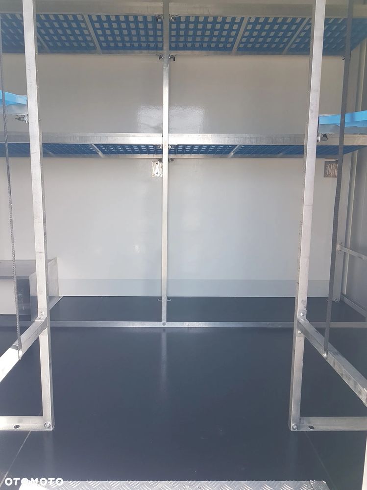 Iveco DAILY KONTENER NISKOPODŁOGOWY 4,43x2,23x2,42 SKLEP KAMPER FOODTRUCK BAR KLIMA KONIOWÓZ - 24