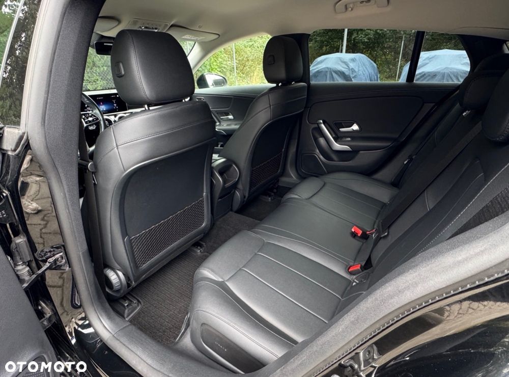 Mercedes-Benz CLA 200 d Shooting Brake 8G-DCT Progressive Line Advanced - 31