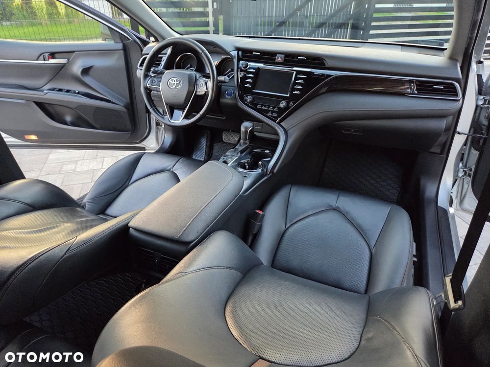 Toyota Camry 2.5 Hybrid Prestige CVT - 34