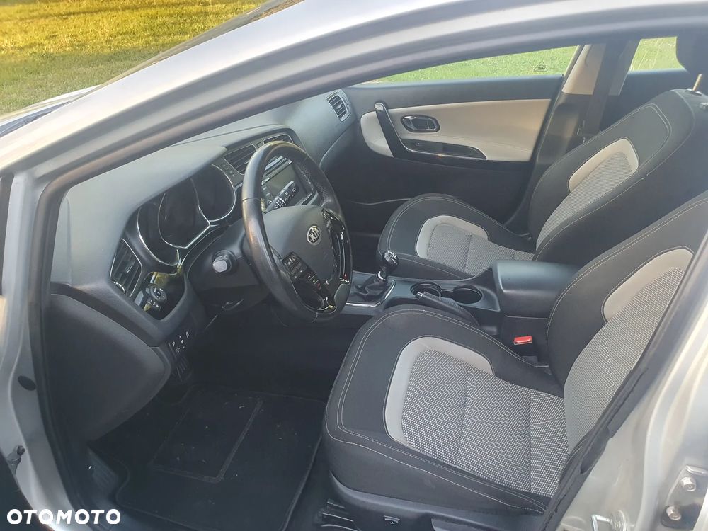 Kia Ceed 1.6 GDI Business Line - 7