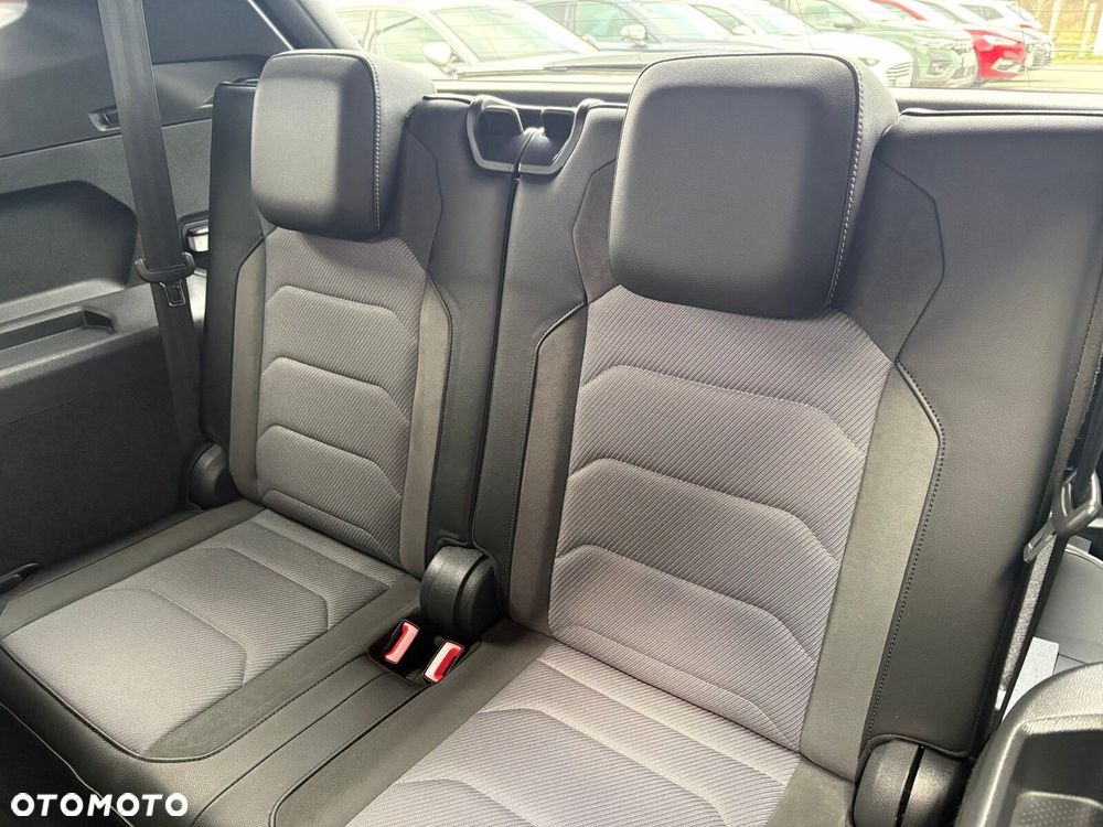 Volkswagen Tiguan Allspace 2.0 TSI 4Mot Highline DSG 7os - 18