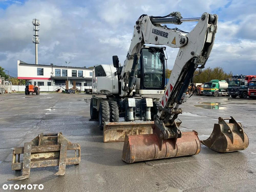 Liebherr A912 Compact / 2 Łyżki + Widły / - 8