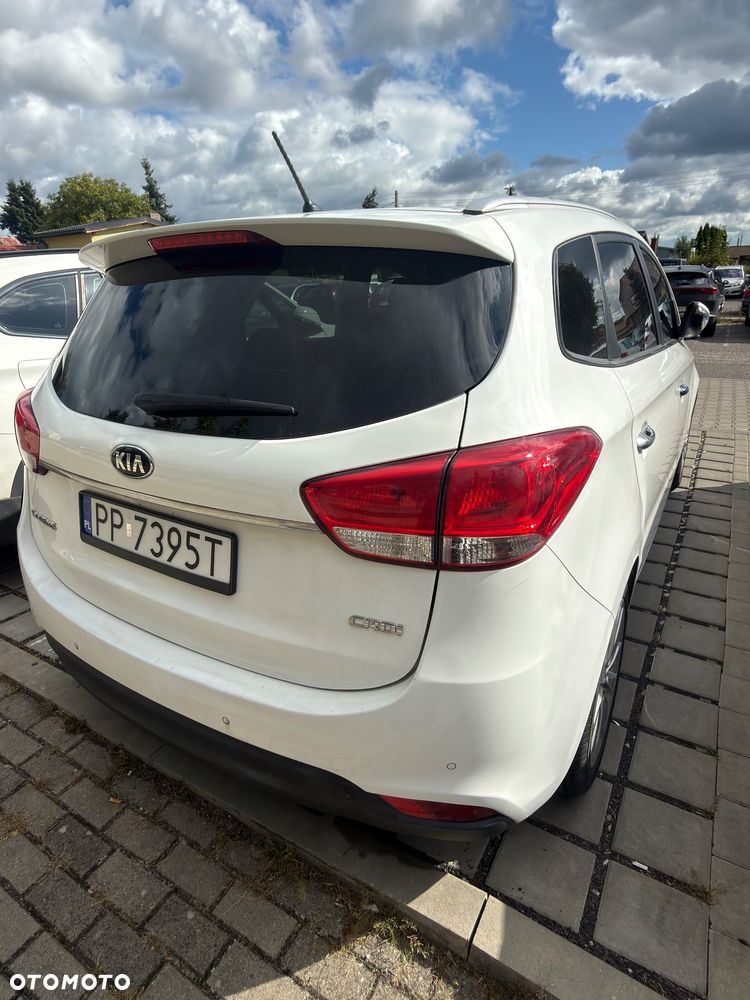 Kia Carens 1.7 CRDi M - 4