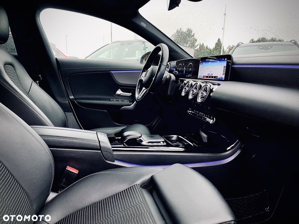 Mercedes-Benz CLA 250 4Matic Shooting Brake 7G-DCT - 25