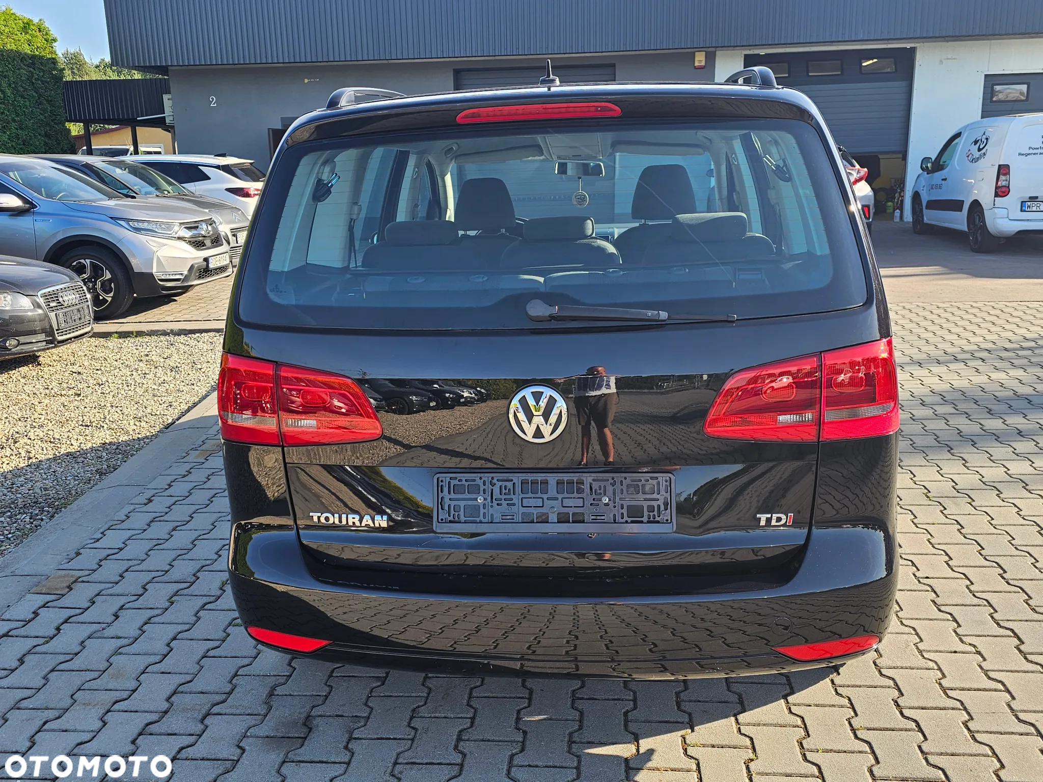 Volkswagen Touran 1.6 TDI DPF BlueMotion Technology Trendline - 6
