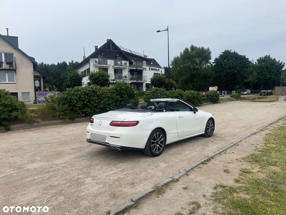 Mercedes-Benz Klasa E 200 Cabrio 9G-TRONIC AMG Line - 5