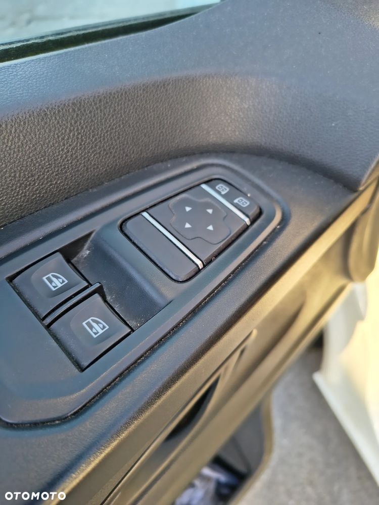Renault Trafic - 16