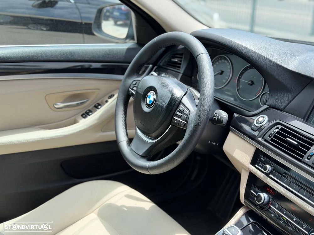 BMW 520 d Exclusive Auto 123g - 32