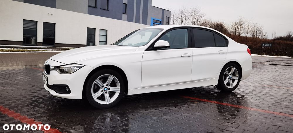 BMW Seria 3 318d - 1
