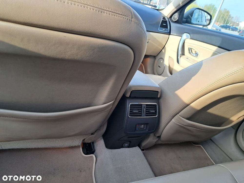 Renault Latitude - 10