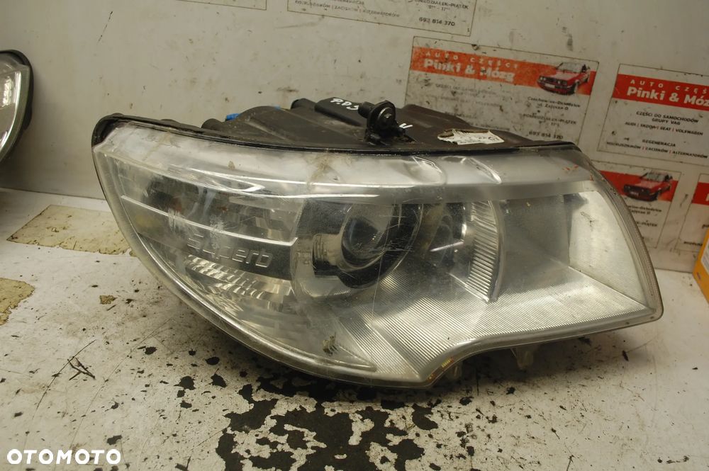 LAMPA PRAWY PRZÓD PRZEDNIA XENON SKRĘTNY SKODA SUPERB II 3T1941016B - 1