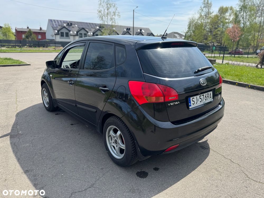 Kia Venga 1.4 CVVT Vision - 6