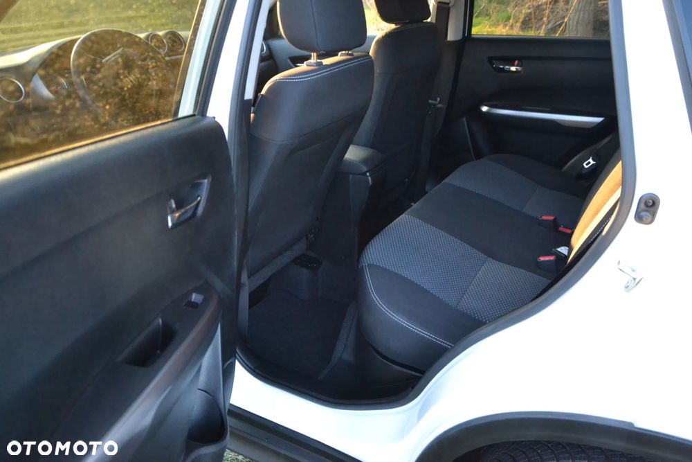 Suzuki Vitara - 10