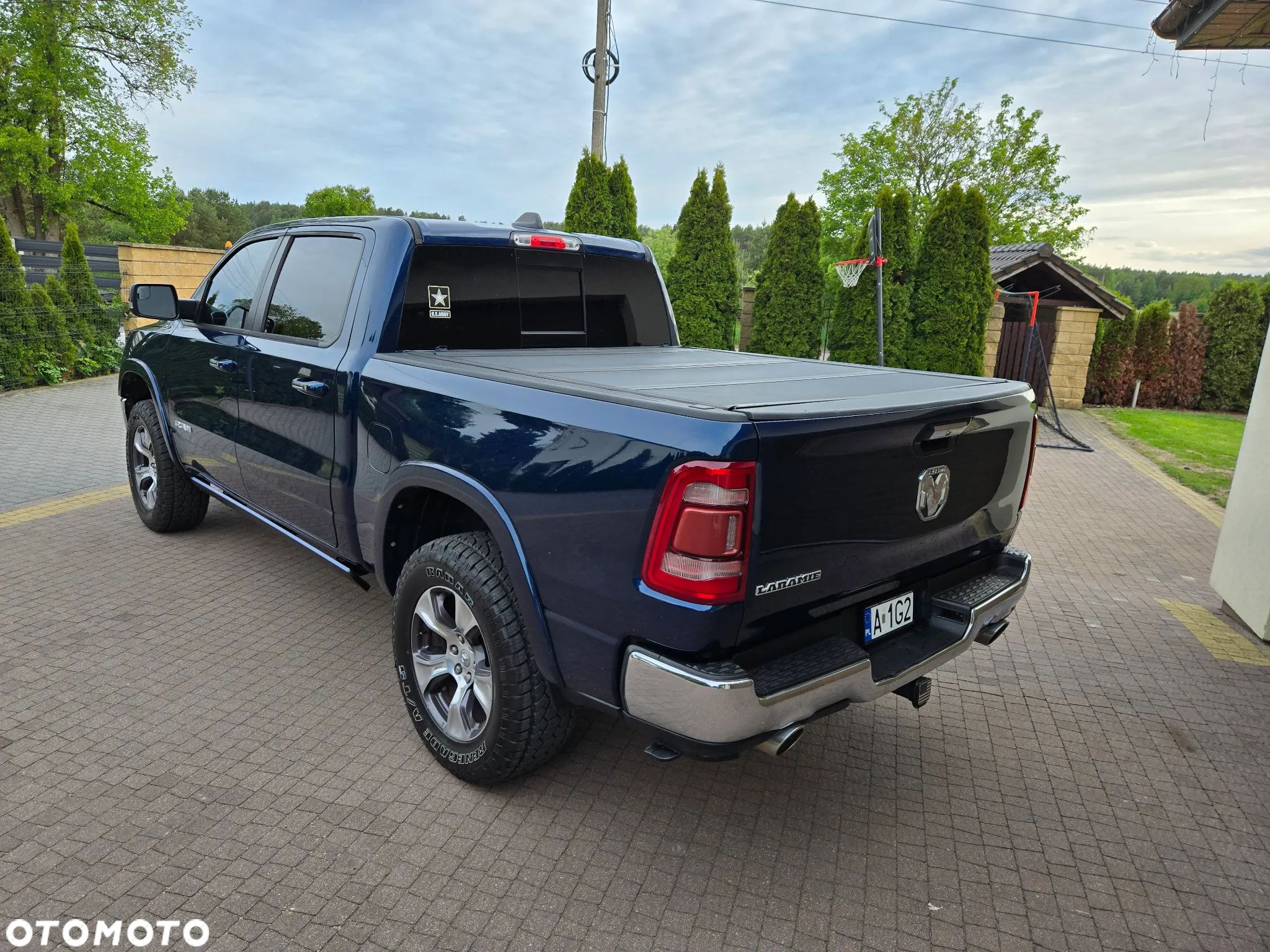 RAM 1500 Crew Cab MB Laramie - 8