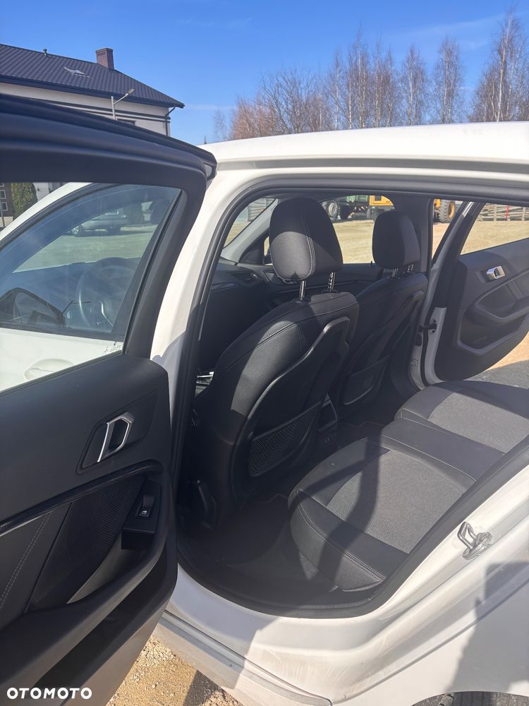 BMW Seria 1 118i - 12
