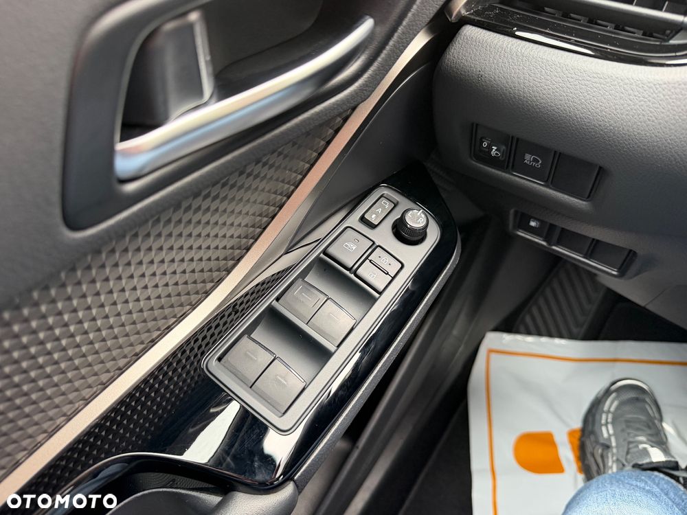 Toyota C-HR 2.0 Hybrid Style - 32