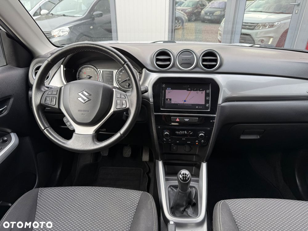 Suzuki Vitara 1.6 Comfort 4WD - 23