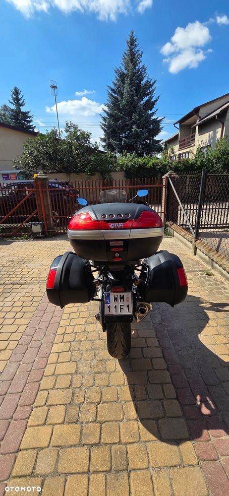 Honda VFR - 10