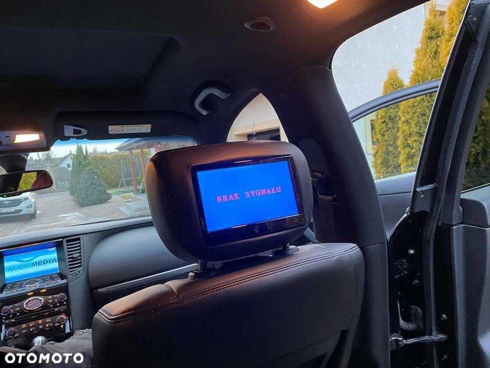 Infiniti QX70 5.0 S Premium - 9