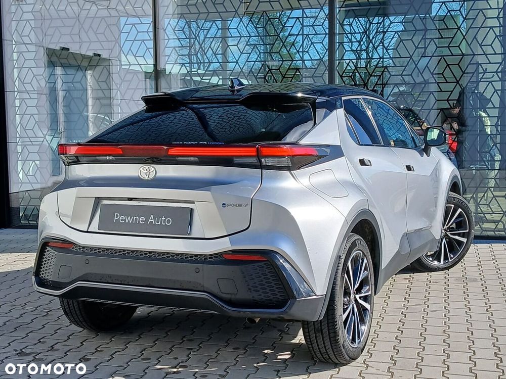 Toyota C-HR - 12