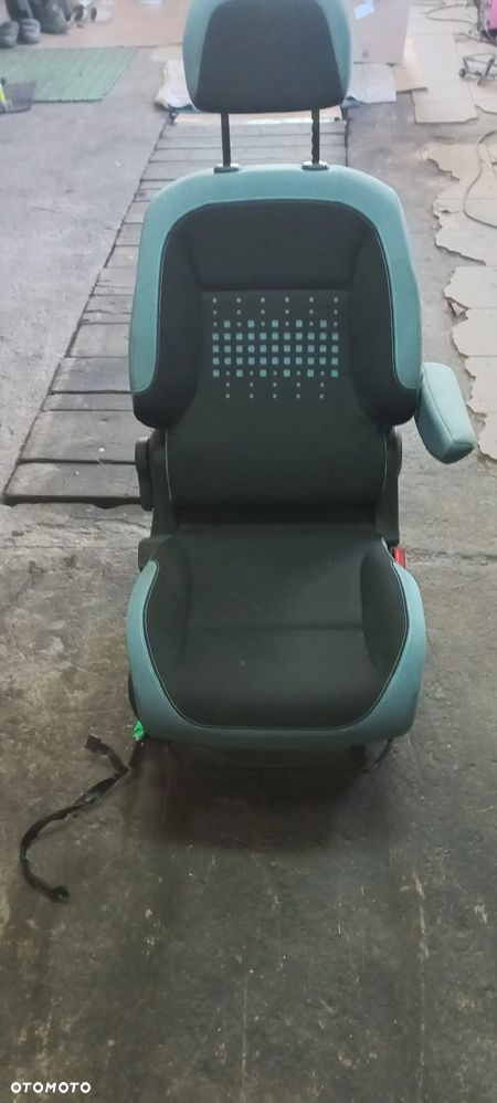 FOTEL prawy   berlingo iii   europa - 5