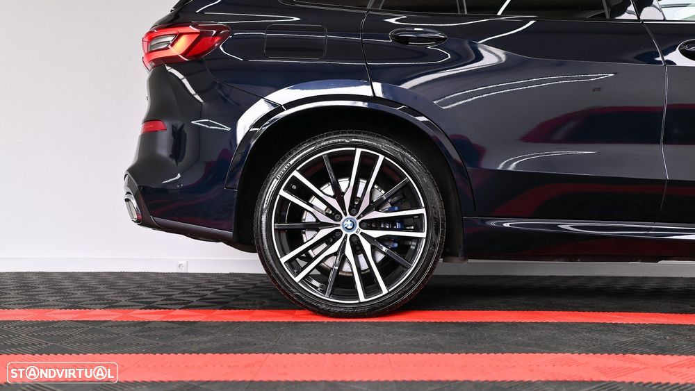BMW X5 45 e xDrive Pack M - 23