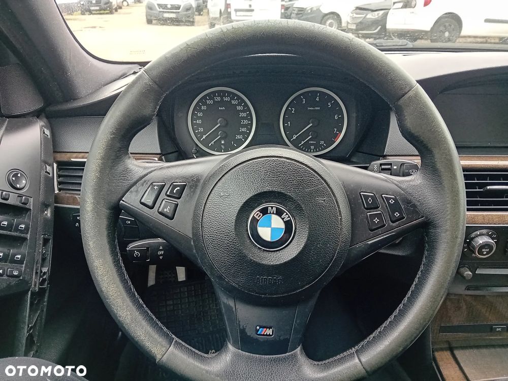 BMW Seria 5 530i - 21