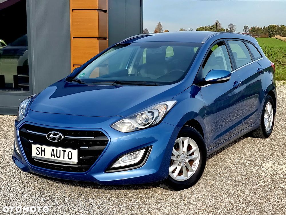 Hyundai i30 Kombi 1.6 GDi DCT Style - 1